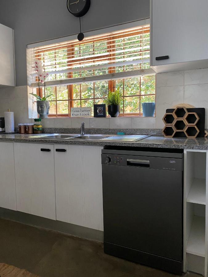 فيلا Cosy And Unique Family Retreat In Hout Bay كيب تاون المظهر الخارجي الصورة