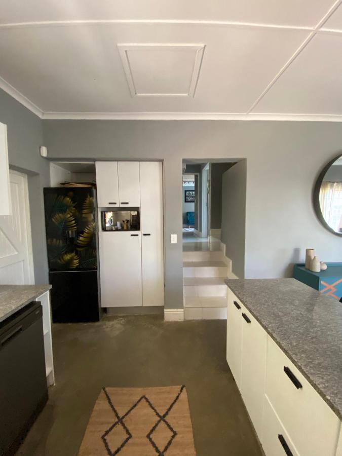فيلا Cosy And Unique Family Retreat In Hout Bay كيب تاون المظهر الخارجي الصورة